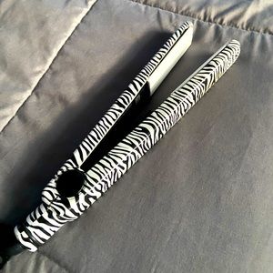 amika Zebra Print Hair Straightener - Black and White